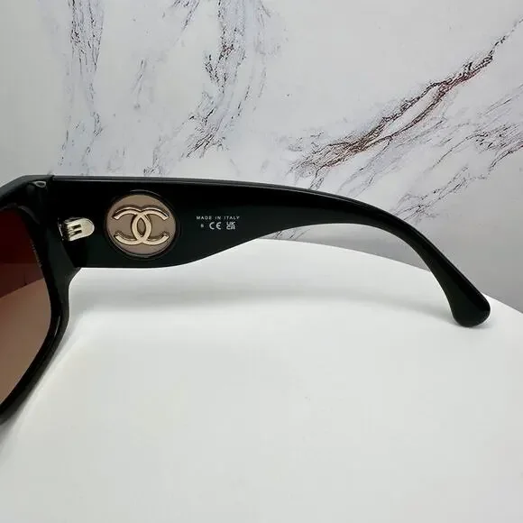 CHANEL Sunglasses Black Square Shield Gold CC Gradient Brown Lens